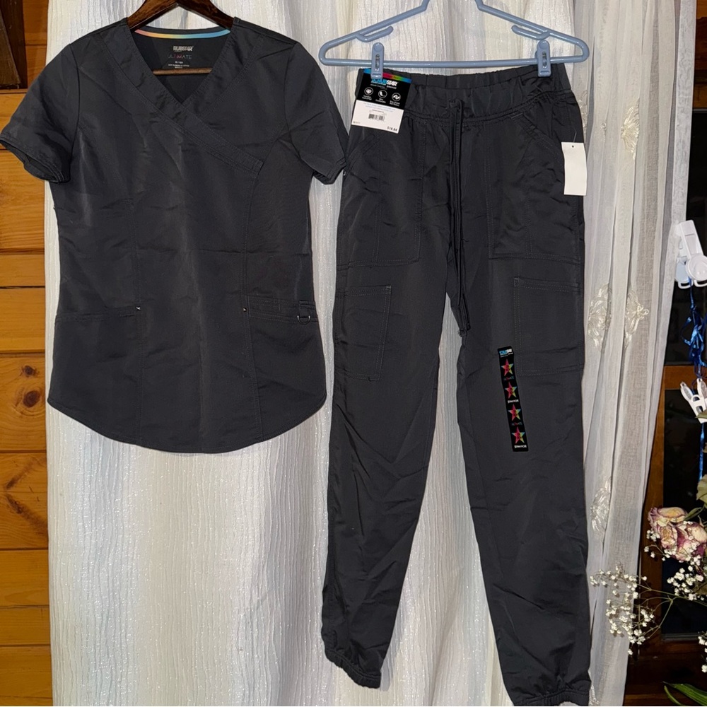 NWT SCRUBSTAR SCRUBS SET